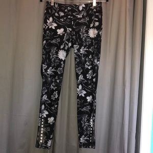 Black and white athletic leggings